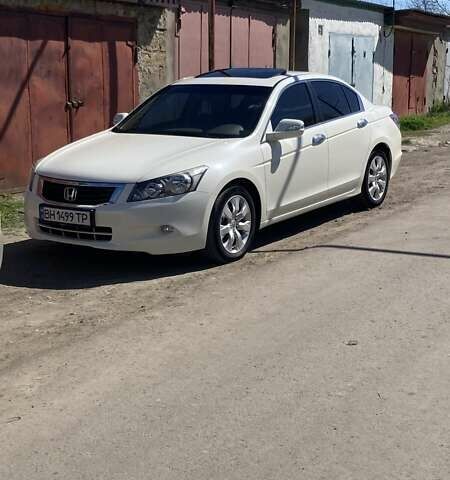 Белый Хонда Аккорд, объемом двигателя 2.35 л и пробегом 124 тыс. км за 9400 $, фото 12 на Automoto.ua