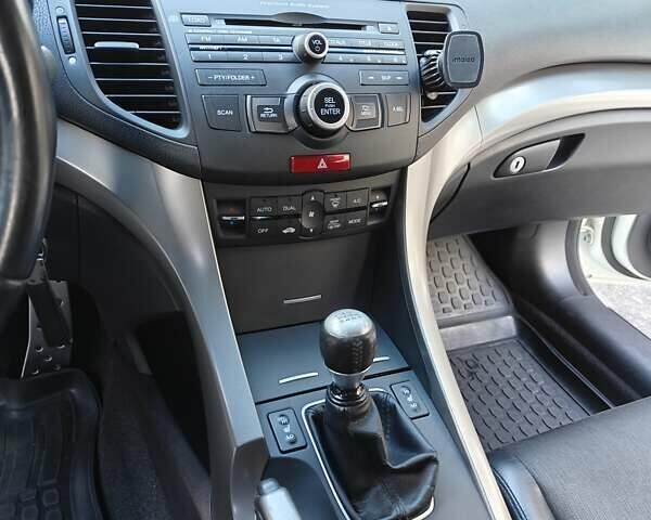 Білий Хонда Аккорд, об'ємом двигуна 2.35 л та пробігом 127 тис. км за 11500 $, фото 14 на Automoto.ua