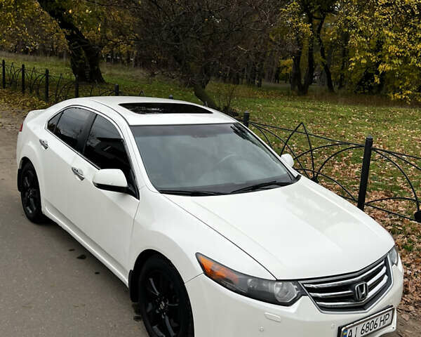 Белый Хонда Аккорд, объемом двигателя 2.35 л и пробегом 226 тыс. км за 9000 $, фото 4 на Automoto.ua