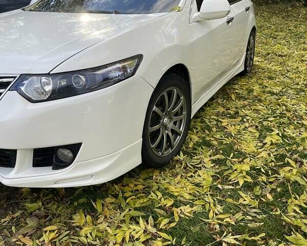 Белый Хонда Аккорд, объемом двигателя 2.4 л и пробегом 222 тыс. км за 7500 $, фото 3 на Automoto.ua