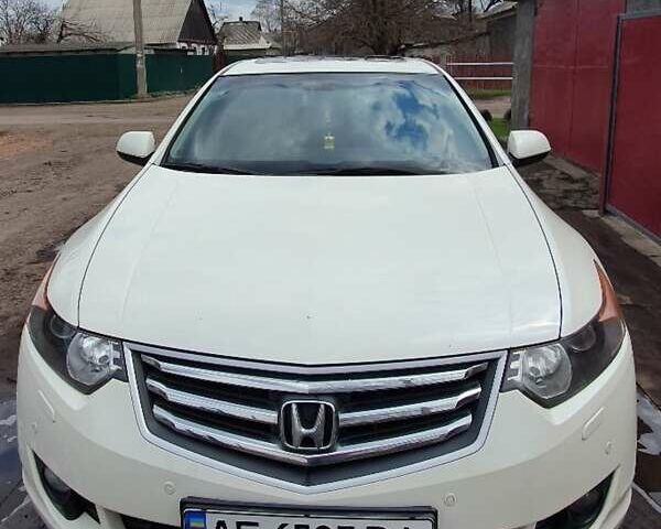 Белый Хонда Аккорд, объемом двигателя 2.4 л и пробегом 162 тыс. км за 12200 $, фото 1 на Automoto.ua