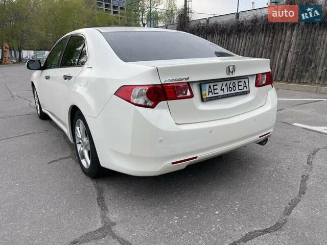 Белый Хонда Аккорд, объемом двигателя 2 л и пробегом 213 тыс. км за 7500 $, фото 10 на Automoto.ua