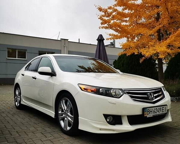 Белый Хонда Аккорд, объемом двигателя 2.35 л и пробегом 118 тыс. км за 12500 $, фото 6 на Automoto.ua