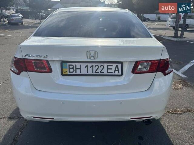 Білий Хонда Аккорд, об'ємом двигуна 2 л та пробігом 192 тис. км за 8900 $, фото 6 на Automoto.ua