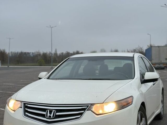 Белый Хонда Аккорд, объемом двигателя 2 л и пробегом 735 тыс. км за 6999 $, фото 1 на Automoto.ua