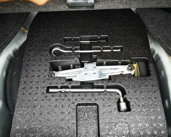 Білий Хонда Аккорд, об'ємом двигуна 2.35 л та пробігом 119 тис. км за 10900 $, фото 23 на Automoto.ua