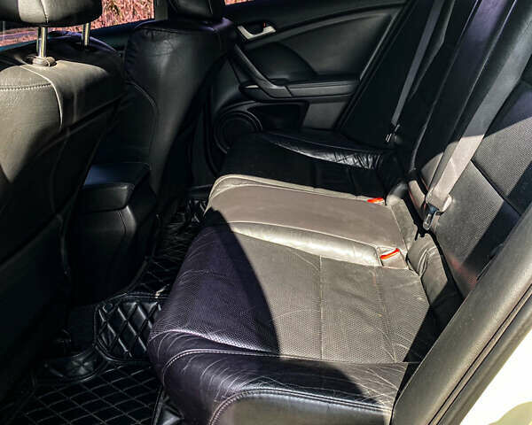 Белый Хонда Аккорд, объемом двигателя 2 л и пробегом 190 тыс. км за 9000 $, фото 9 на Automoto.ua
