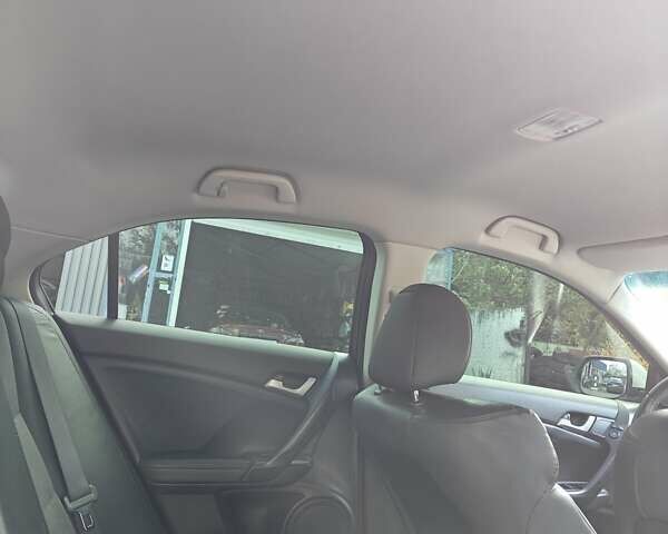 Білий Хонда Аккорд, об'ємом двигуна 2.35 л та пробігом 127 тис. км за 11500 $, фото 6 на Automoto.ua