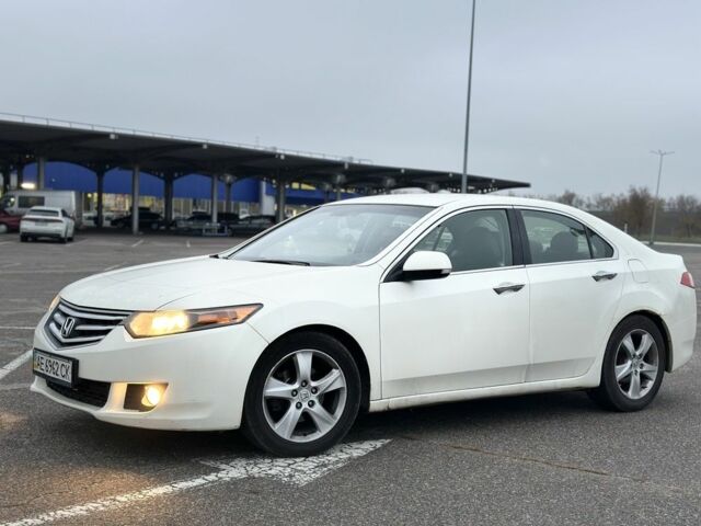 Белый Хонда Аккорд, объемом двигателя 2 л и пробегом 735 тыс. км за 6999 $, фото 3 на Automoto.ua