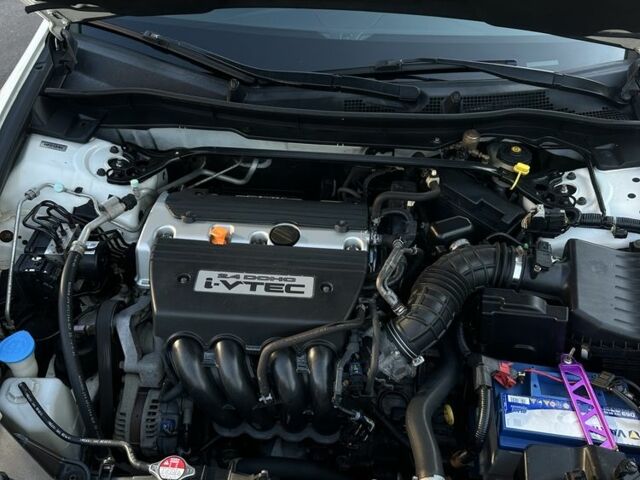 Белый Хонда Аккорд, объемом двигателя 2.4 л и пробегом 245 тыс. км за 9000 $, фото 3 на Automoto.ua