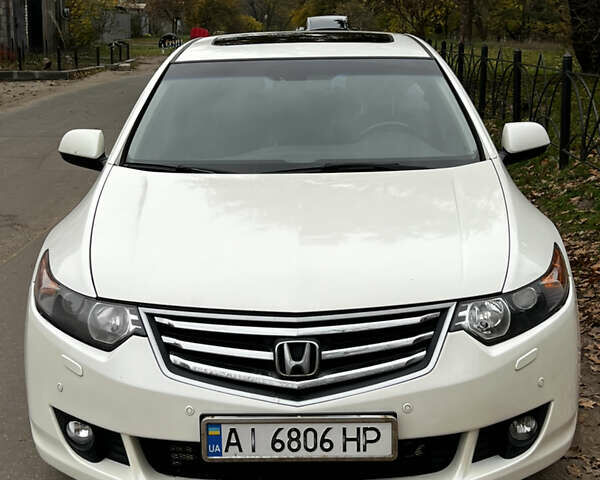 Белый Хонда Аккорд, объемом двигателя 2.35 л и пробегом 226 тыс. км за 9000 $, фото 2 на Automoto.ua