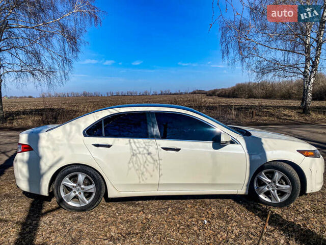 Белый Хонда Аккорд, объемом двигателя 2 л и пробегом 190 тыс. км за 9000 $, фото 3 на Automoto.ua