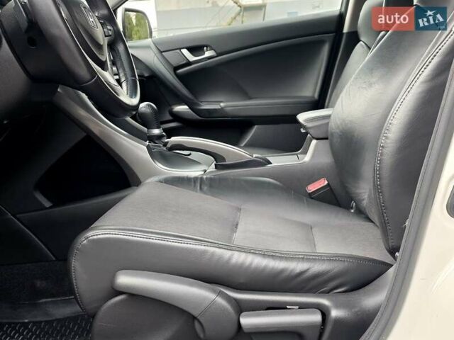 Білий Хонда Аккорд, об'ємом двигуна 2.35 л та пробігом 119 тис. км за 10900 $, фото 13 на Automoto.ua