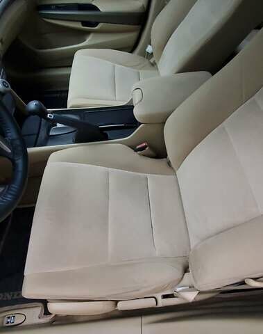 Білий Хонда Аккорд, об'ємом двигуна 2.35 л та пробігом 219 тис. км за 8500 $, фото 12 на Automoto.ua