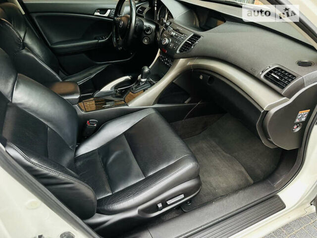 Білий Хонда Аккорд, об'ємом двигуна 2.4 л та пробігом 230 тис. км за 10300 $, фото 41 на Automoto.ua