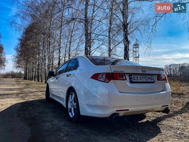 Белый Хонда Аккорд, объемом двигателя 2 л и пробегом 190 тыс. км за 9000 $, фото 4 на Automoto.ua