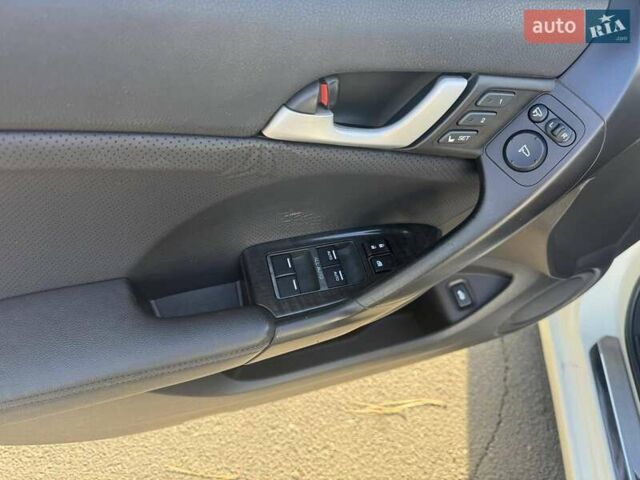 Білий Хонда Аккорд, об'ємом двигуна 2 л та пробігом 192 тис. км за 8900 $, фото 13 на Automoto.ua