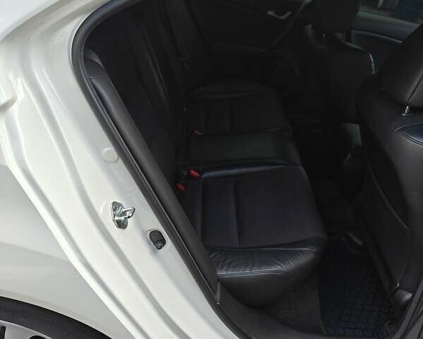 Білий Хонда Аккорд, об'ємом двигуна 2.35 л та пробігом 127 тис. км за 11500 $, фото 4 на Automoto.ua