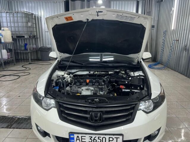 Белый Хонда Аккорд, объемом двигателя 2 л и пробегом 198 тыс. км за 10700 $, фото 11 на Automoto.ua