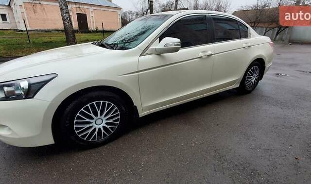 Білий Хонда Аккорд, об'ємом двигуна 2.35 л та пробігом 219 тис. км за 8500 $, фото 8 на Automoto.ua