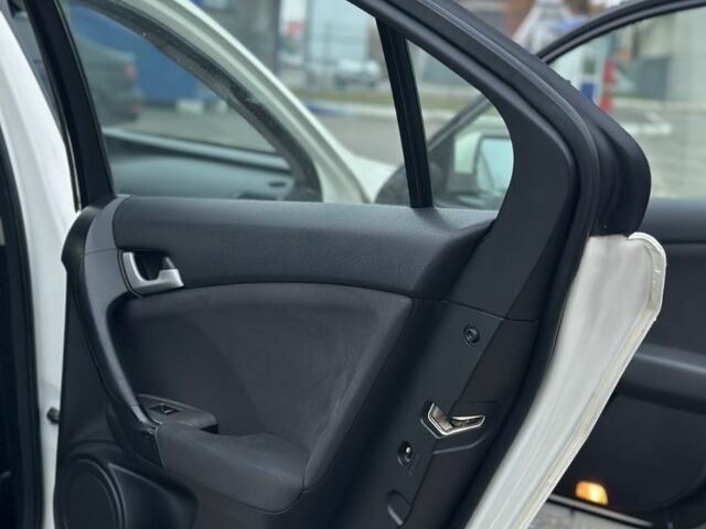 Белый Хонда Аккорд, объемом двигателя 2 л и пробегом 735 тыс. км за 6999 $, фото 12 на Automoto.ua