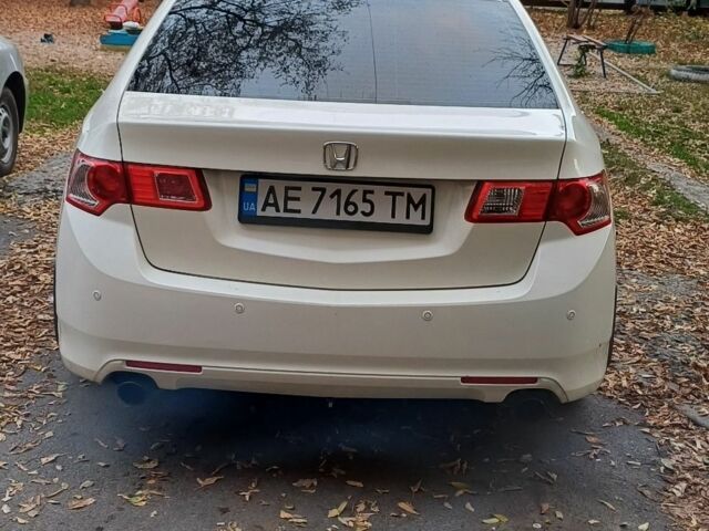 Білий Хонда Аккорд, об'ємом двигуна 2.4 л та пробігом 223 тис. км за 9300 $, фото 4 на Automoto.ua