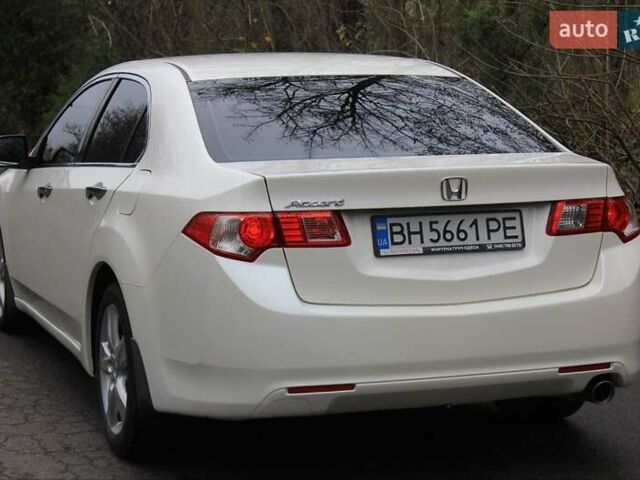 Белый Хонда Аккорд, объемом двигателя 2 л и пробегом 189 тыс. км за 9800 $, фото 16 на Automoto.ua