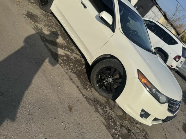 Белый Хонда Аккорд, объемом двигателя 2 л и пробегом 204 тыс. км за 4850 $, фото 4 на Automoto.ua