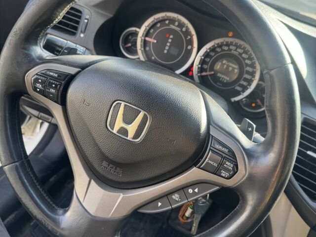 Белый Хонда Аккорд, объемом двигателя 2 л и пробегом 204 тыс. км за 4850 $, фото 6 на Automoto.ua