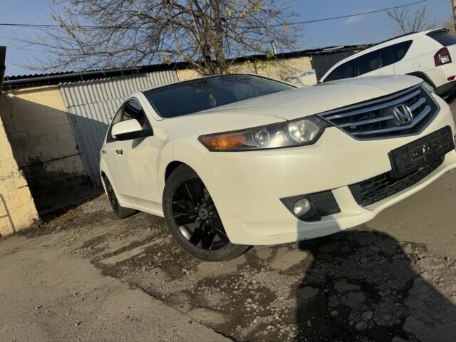 Белый Хонда Аккорд, объемом двигателя 2 л и пробегом 204 тыс. км за 4850 $, фото 1 на Automoto.ua