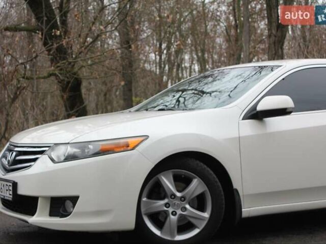 Белый Хонда Аккорд, объемом двигателя 2 л и пробегом 189 тыс. км за 9800 $, фото 30 на Automoto.ua