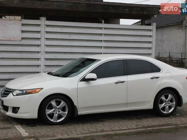 Белый Хонда Аккорд, объемом двигателя 2 л и пробегом 189 тыс. км за 9800 $, фото 31 на Automoto.ua
