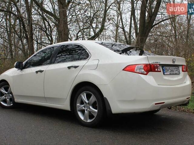 Белый Хонда Аккорд, объемом двигателя 2 л и пробегом 189 тыс. км за 9800 $, фото 12 на Automoto.ua