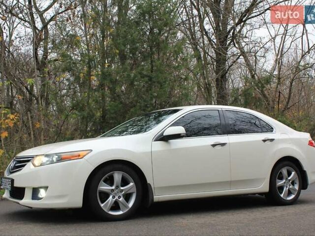 Белый Хонда Аккорд, объемом двигателя 2 л и пробегом 189 тыс. км за 9800 $, фото 14 на Automoto.ua