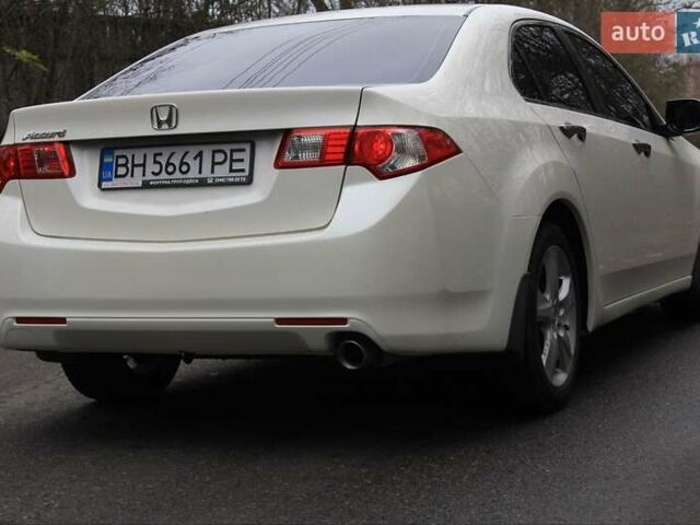 Белый Хонда Аккорд, объемом двигателя 2 л и пробегом 189 тыс. км за 9800 $, фото 17 на Automoto.ua