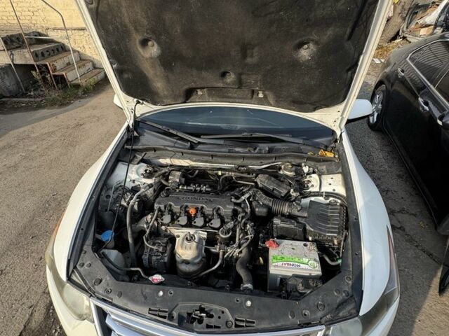 Белый Хонда Аккорд, объемом двигателя 2 л и пробегом 204 тыс. км за 4850 $, фото 12 на Automoto.ua