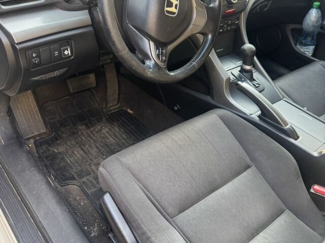 Белый Хонда Аккорд, объемом двигателя 2 л и пробегом 204 тыс. км за 4850 $, фото 11 на Automoto.ua