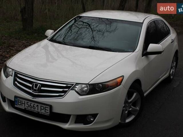 Белый Хонда Аккорд, объемом двигателя 2 л и пробегом 189 тыс. км за 9800 $, фото 3 на Automoto.ua