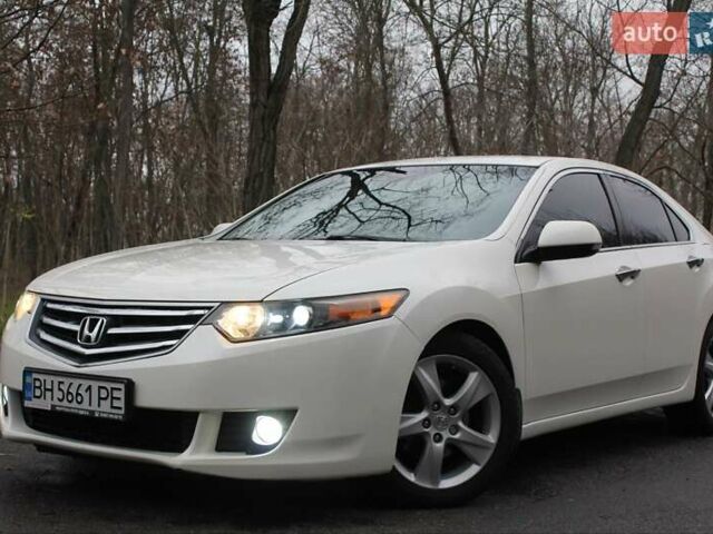 Белый Хонда Аккорд, объемом двигателя 2 л и пробегом 189 тыс. км за 9800 $, фото 2 на Automoto.ua