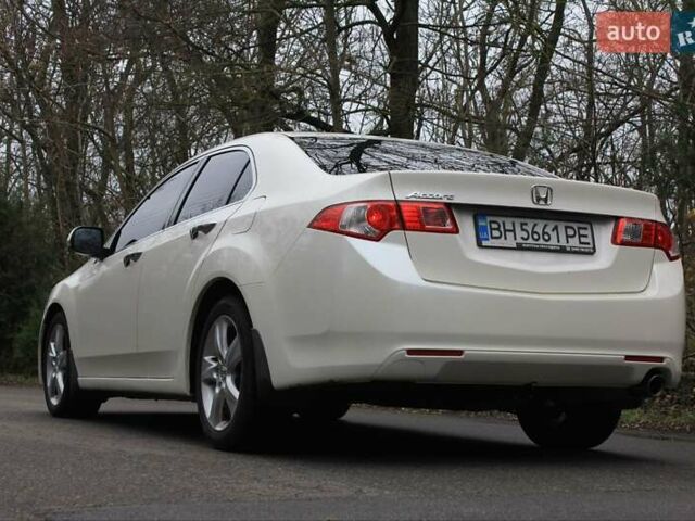 Белый Хонда Аккорд, объемом двигателя 2 л и пробегом 189 тыс. км за 9800 $, фото 15 на Automoto.ua