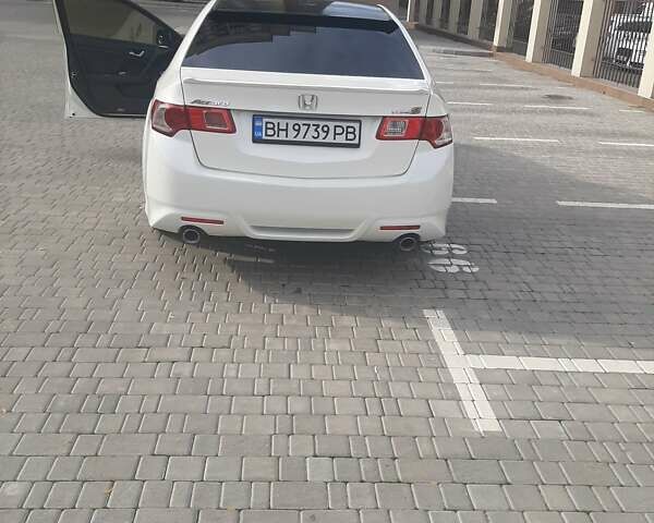 Білий Хонда Аккорд, об'ємом двигуна 2.4 л та пробігом 188 тис. км за 8000 $, фото 23 на Automoto.ua