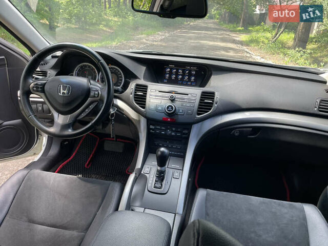 Белый Хонда Аккорд, объемом двигателя 2 л и пробегом 273 тыс. км за 8500 $, фото 6 на Automoto.ua