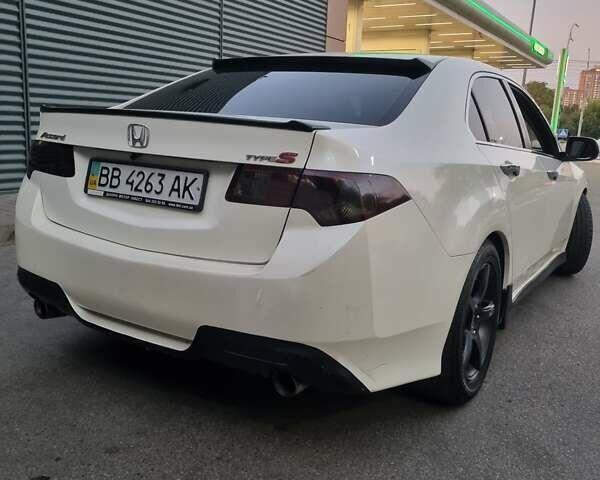 Білий Хонда Аккорд, об'ємом двигуна 2.4 л та пробігом 124 тис. км за 7700 $, фото 24 на Automoto.ua