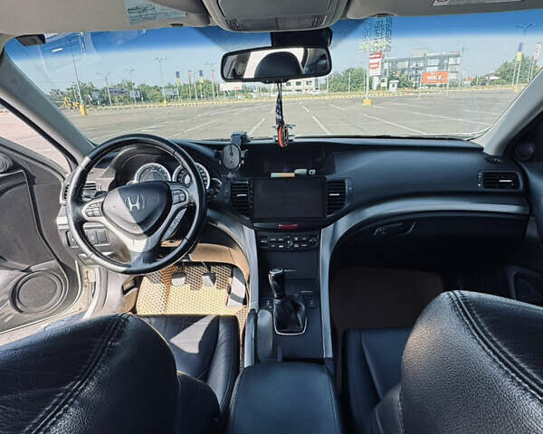 Белый Хонда Аккорд, объемом двигателя 2.2 л и пробегом 291 тыс. км за 8800 $, фото 22 на Automoto.ua