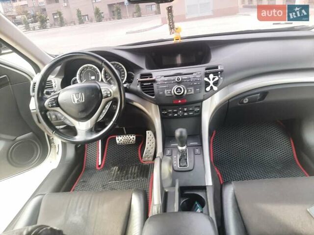 Білий Хонда Аккорд, об'ємом двигуна 2.4 л та пробігом 188 тис. км за 8000 $, фото 20 на Automoto.ua