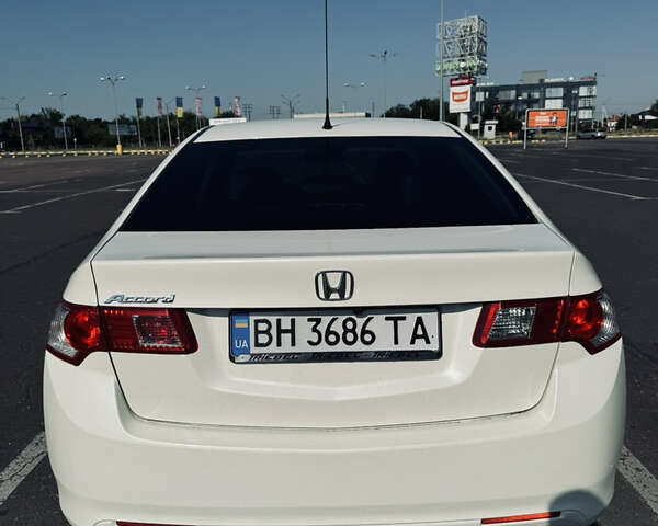 Белый Хонда Аккорд, объемом двигателя 2.2 л и пробегом 291 тыс. км за 8800 $, фото 3 на Automoto.ua