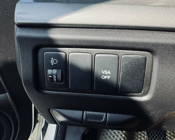 Белый Хонда Аккорд, объемом двигателя 2.2 л и пробегом 291 тыс. км за 8800 $, фото 38 на Automoto.ua