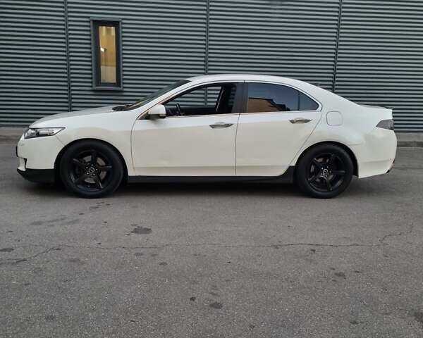 Білий Хонда Аккорд, об'ємом двигуна 2.4 л та пробігом 124 тис. км за 7700 $, фото 8 на Automoto.ua