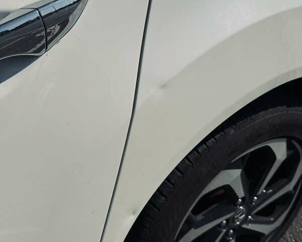 Белый Хонда Аккорд, объемом двигателя 2.2 л и пробегом 291 тыс. км за 8800 $, фото 37 на Automoto.ua