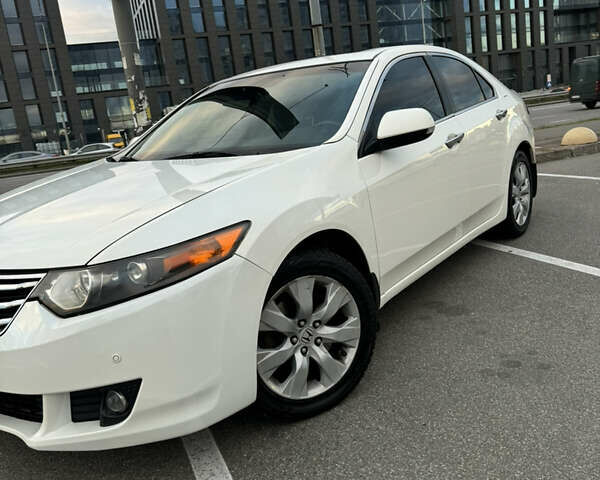 Белый Хонда Аккорд, объемом двигателя 2.35 л и пробегом 285 тыс. км за 8900 $, фото 1 на Automoto.ua